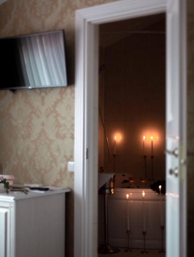 Hotel Grand Aristocrate Dubovtsy Exterior foto